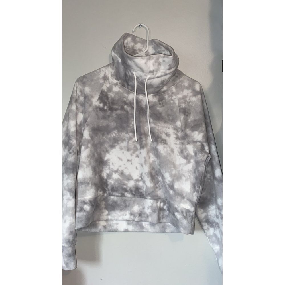 New Old‎ navy pullover